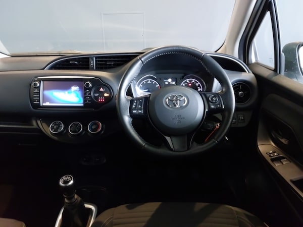 Used Toyota Yaris 2017 for sale - 76204874: Photo 7