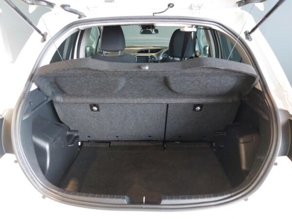 Used Toyota Yaris 2017 for sale - 76204874: Photo 8