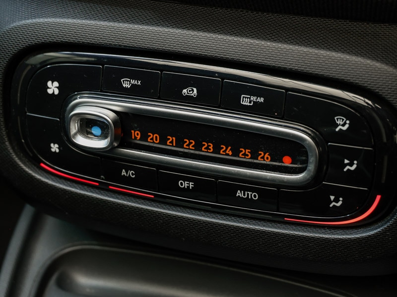 Used smart fortwo 2016 for sale - 76907172: Photo 11