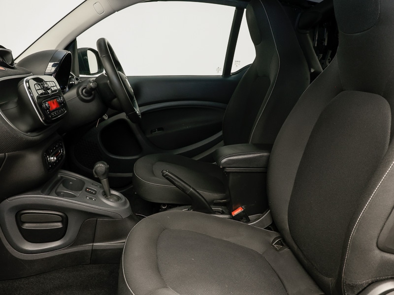 Used smart fortwo 2016 for sale - 76907172: Photo 6