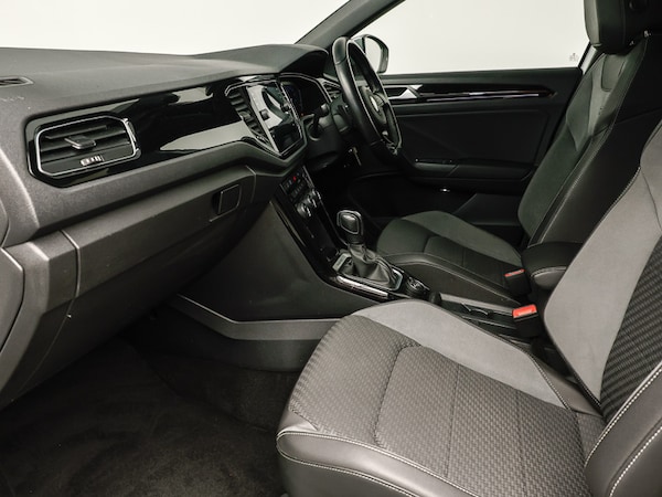 Used Volkswagen T-Roc 2020 for sale - 76204876: Photo 5