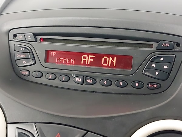 Used Ford Ka 2013 for sale - 76103195: Photo 17