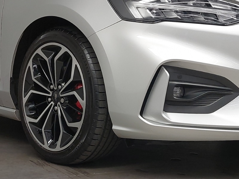 Used Ford Focus 2021 for sale - 77987932: Photo 9