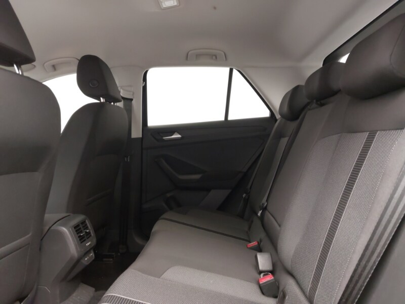 Used Volkswagen T-Roc 2023 for sale - 77816835: Photo 6