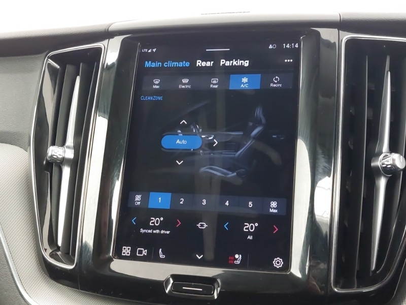 Used Volvo XC60 2023 for sale - 76614135: Photo 15