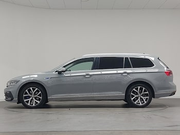 Used Volkswagen Passat 2022 for sale - 78595011: Photo