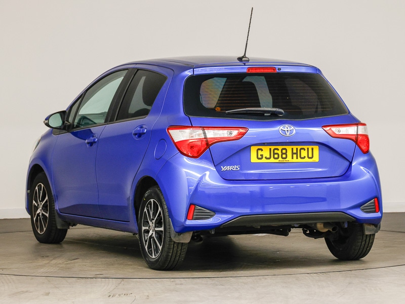 Used Toyota Yaris 2018 for sale - 76879942: Photo 3