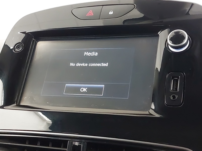 Used Renault Clio 2017 for sale - 77584998: Photo 13