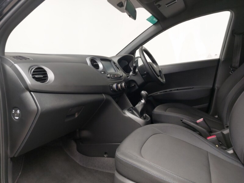 Used Hyundai i10 2018 for sale - 76199301: Photo 5