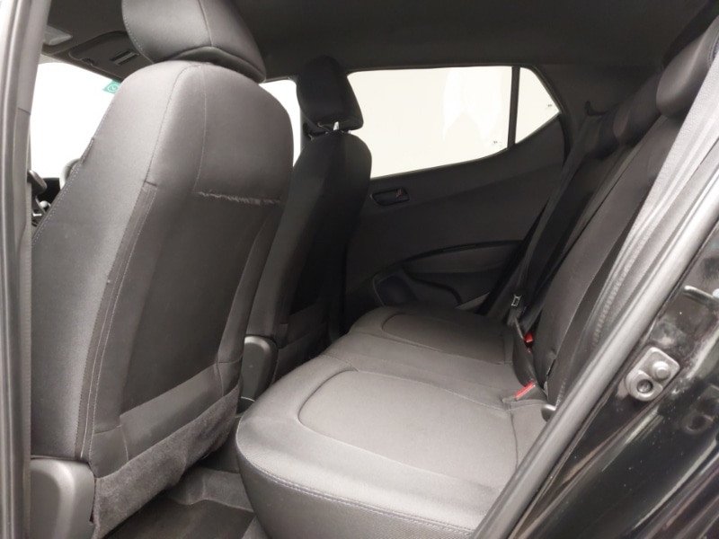Used Hyundai i10 2018 for sale - 76199301: Photo 6