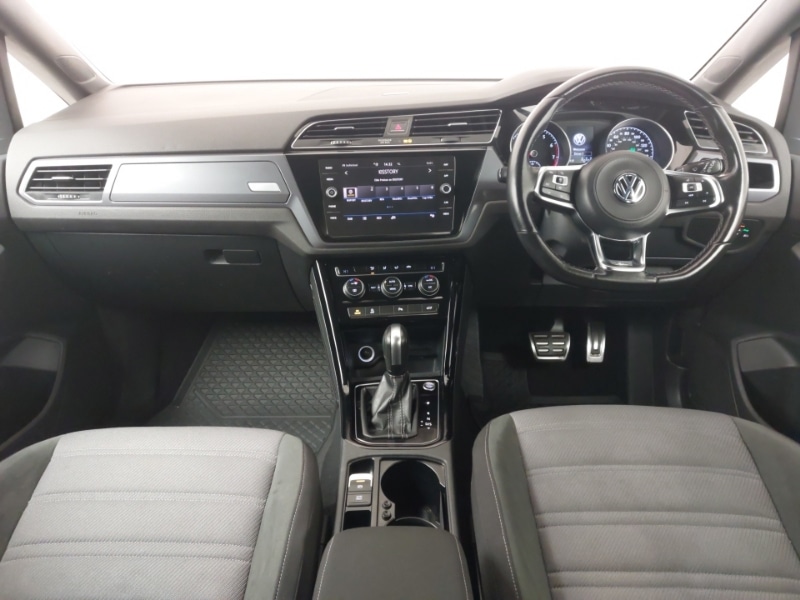 Used Volkswagen Touran 2019 for sale - 76165855: Photo 2
