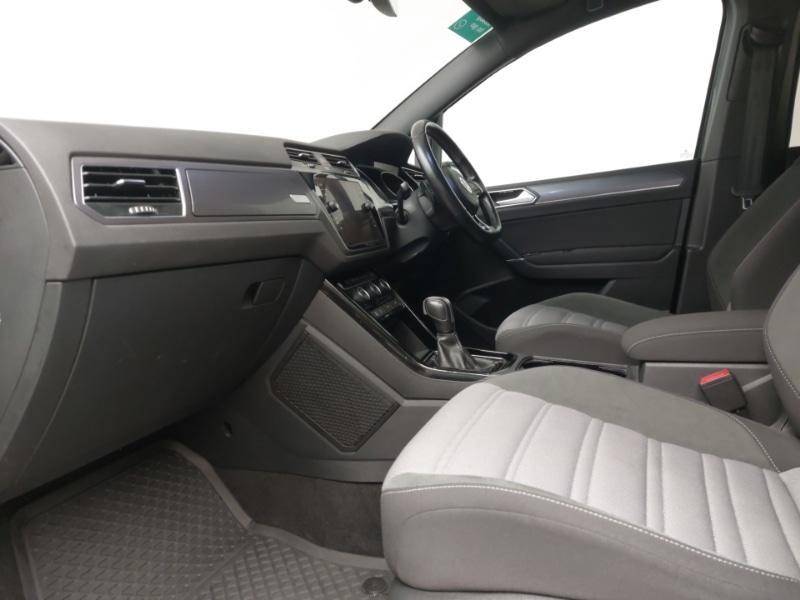 Used Volkswagen Touran 2019 for sale - 76165855: Photo 5