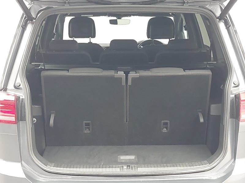 Used Volkswagen Touran 2019 for sale - 76165855: Photo 8