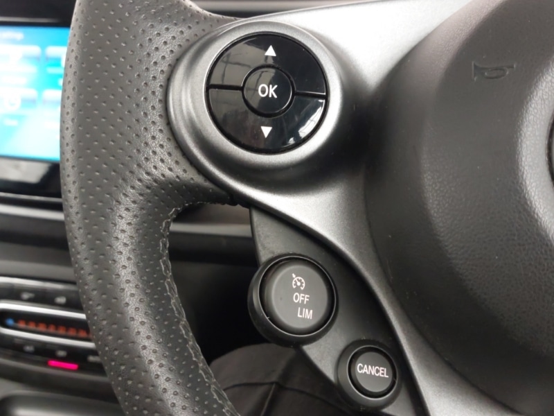 Used smart fortwo 2016 for sale - 77908097: Photo 16