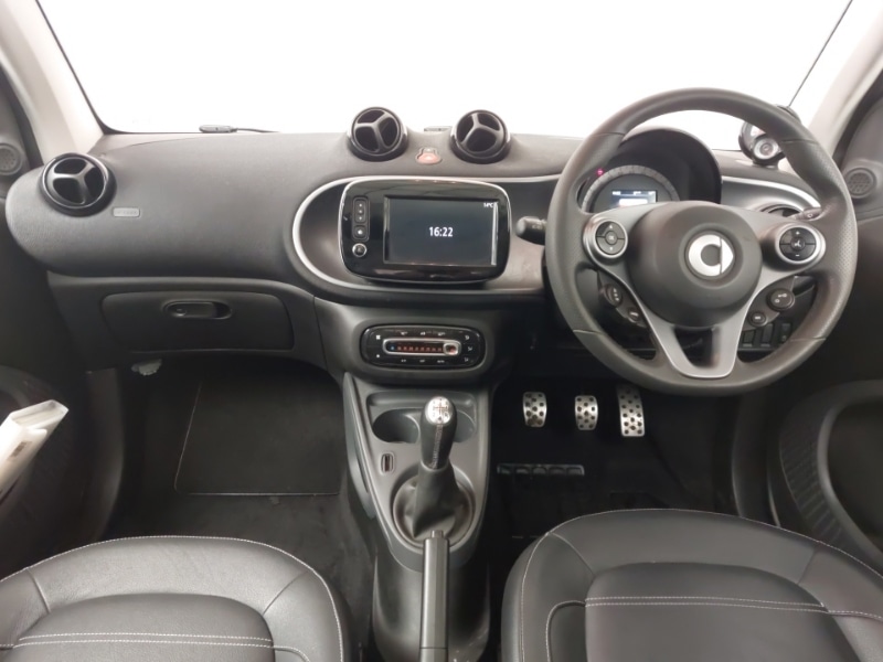 Used smart fortwo 2016 for sale - 77908097: Photo 2