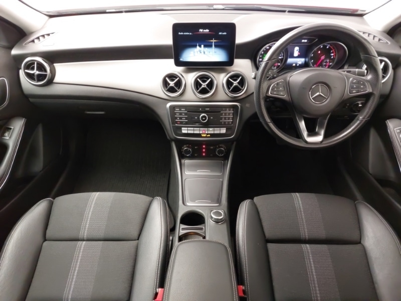 Used Mercedes-Benz GLA 2019 for sale - 76737222: Photo 2