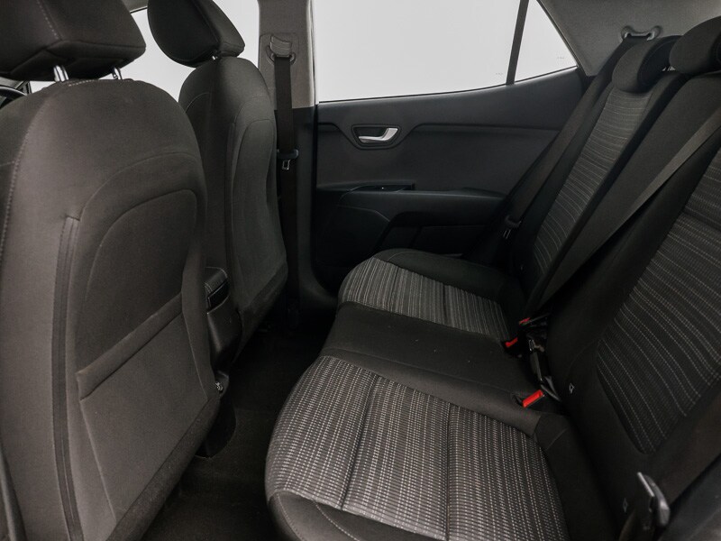 Used Kia Stonic 2023 for sale - 77324803: Photo 6