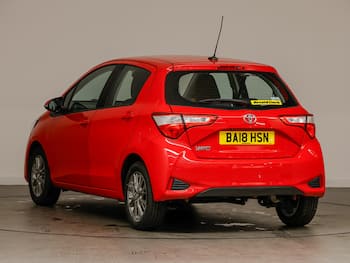 Used Toyota Yaris 2018 for sale - 79755144: Photo