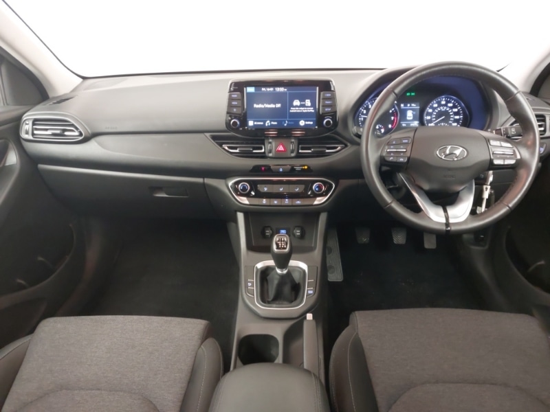 Used Hyundai i30 2024 for sale - 77223558: Photo 2