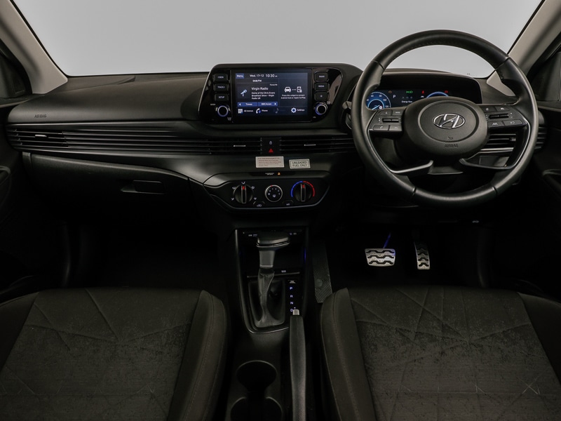 Used Hyundai BAYON 2023 for sale - 77008694: Photo 2