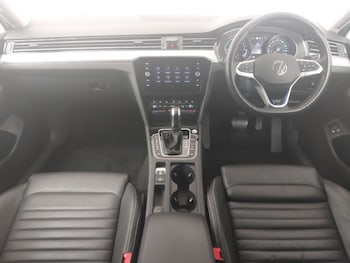 Used Volkswagen Passat 2023 for sale - 78895567: Photo