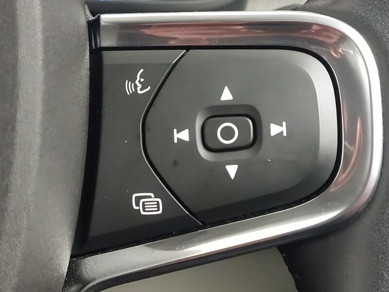 Used Volvo XC40 2020 for sale - 77678170: Photo 17