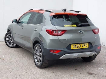 Used Kia Stonic 2019 for sale - 79134080: Photo