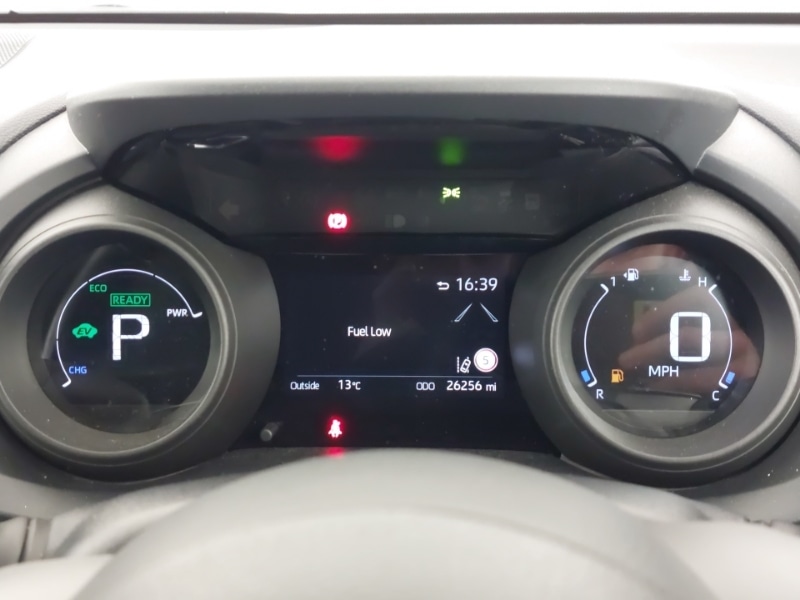 Used Toyota Yaris 2021 for sale - 76983433: Photo 10