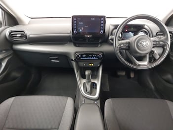 Used Toyota Yaris 2021 for sale - 76983433: Photo