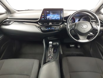Used Toyota C-HR 2018 for sale - 76737238: Photo