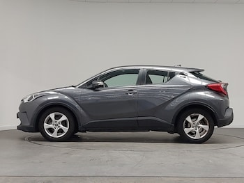 Used Toyota C-HR 2018 for sale - 76737238: Photo