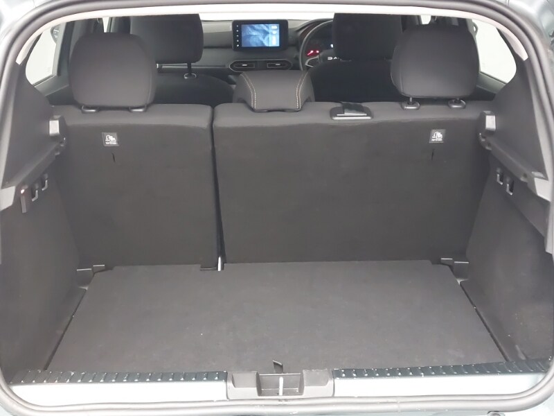 Used Dacia Sandero Stepway 2024 for sale - 77731755: Photo 8