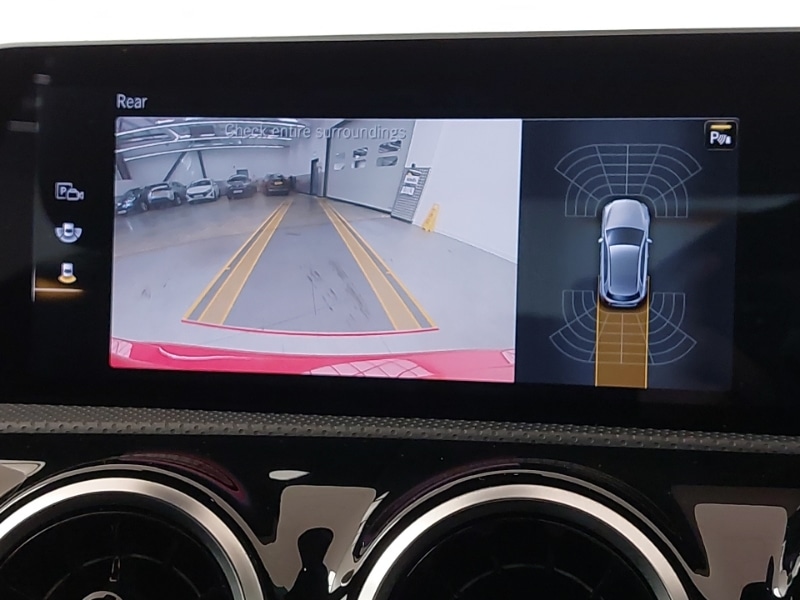 Used Mercedes-Benz A-Class 2018 for sale - 77921985: Photo 11