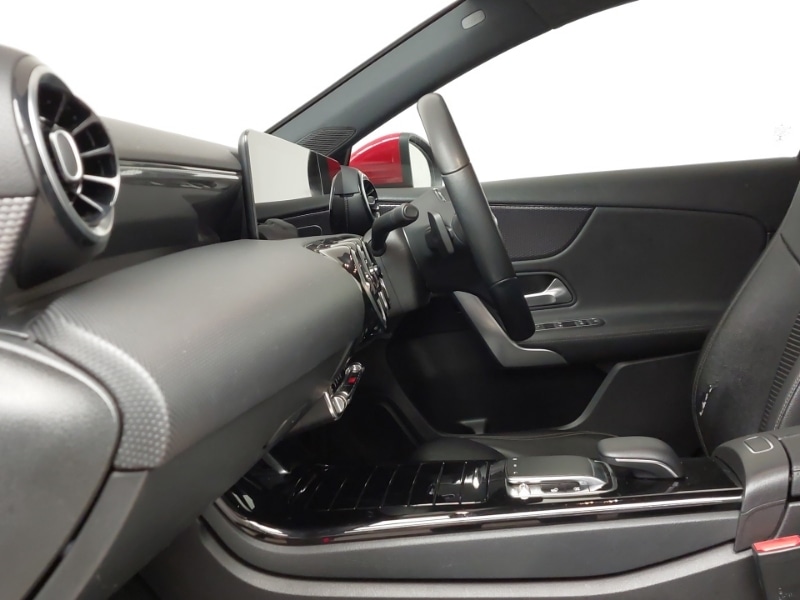 Used Mercedes-Benz A-Class 2018 for sale - 77921985: Photo 5