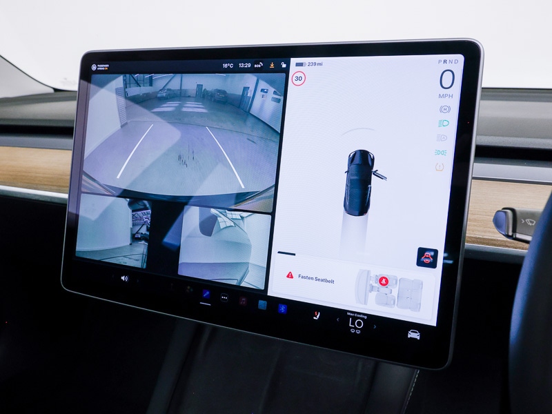 Used Tesla Model 3 2021 for sale - 76907203: Photo 10