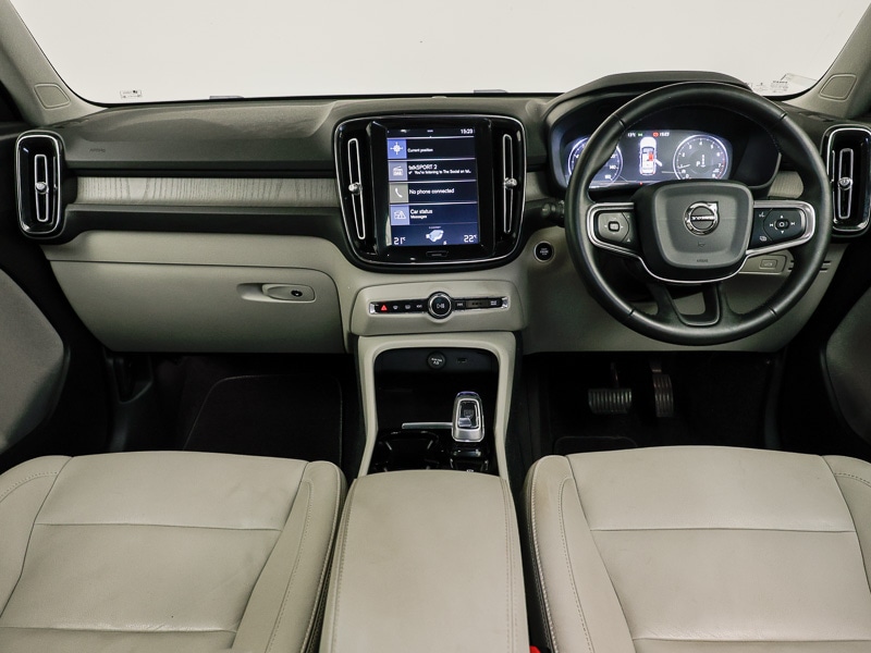 Used Volvo XC40 2020 for sale - 76420888: Photo 2