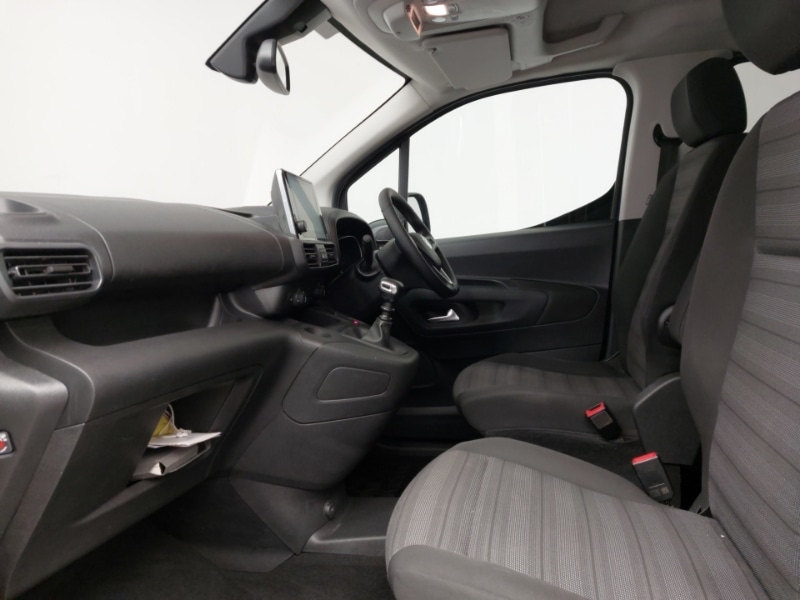 Used Vauxhall Combo Life 2022 for sale - 76699802: Photo 5