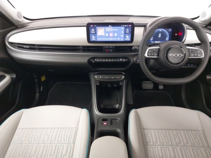 Used Fiat 600 2024 for sale - 76052787: Photo 2