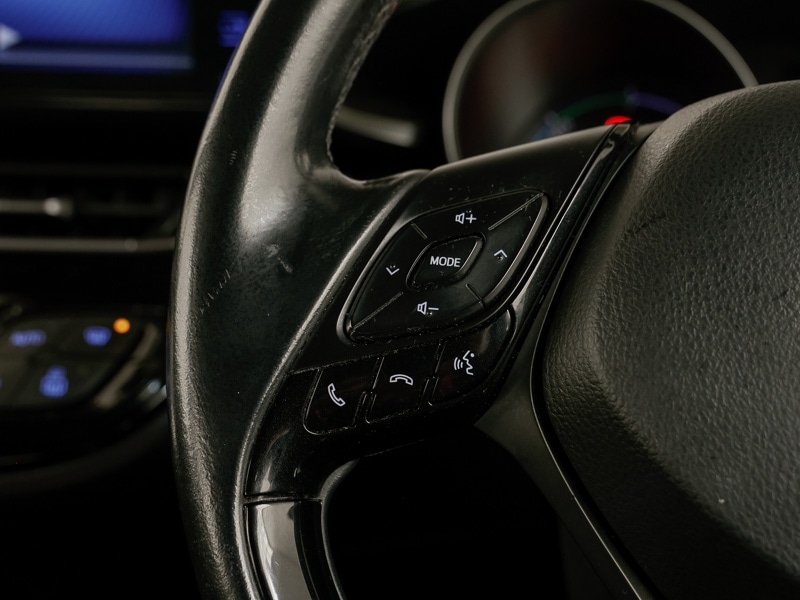 Used Toyota C-HR 2018 for sale - 76920484: Photo 16