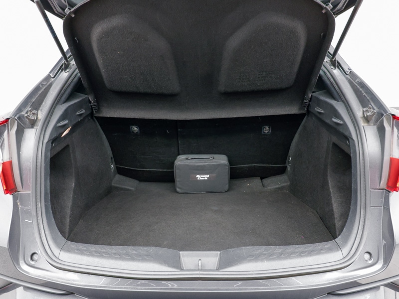 Used Toyota C-HR 2018 for sale - 76920484: Photo 8