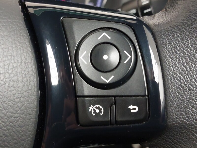 Used Toyota Yaris 2017 for sale - 77947630: Photo 17