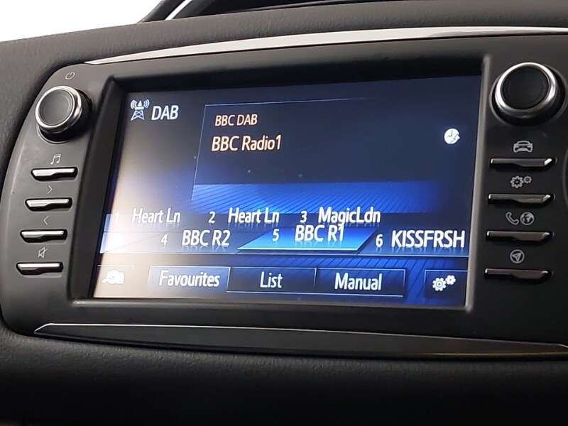 Used Toyota Yaris 2017 for sale - 77947630: Photo 7