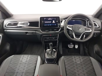 Used Volkswagen T-Roc 2025 for sale - 77034825: Photo