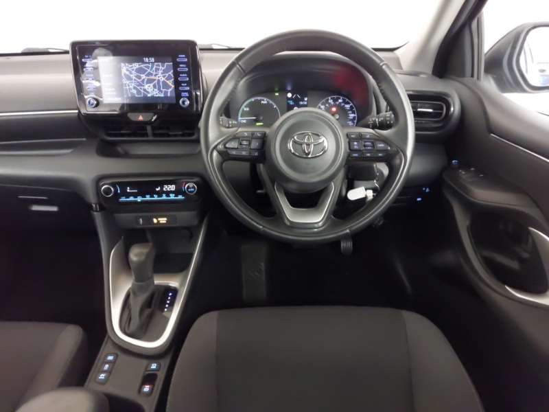 Used Toyota Yaris 2022 for sale - 76648505: Photo 12