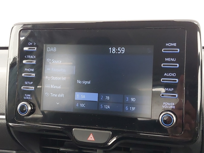 Used Toyota Yaris 2022 for sale - 76648505: Photo 13