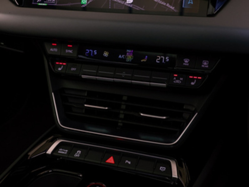 Used Audi e-tron GT 2023 for sale - 77605590: Photo 15