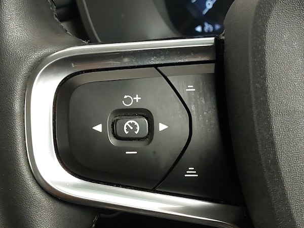 Used Volvo XC40 2022 for sale - 76053207: Photo 15