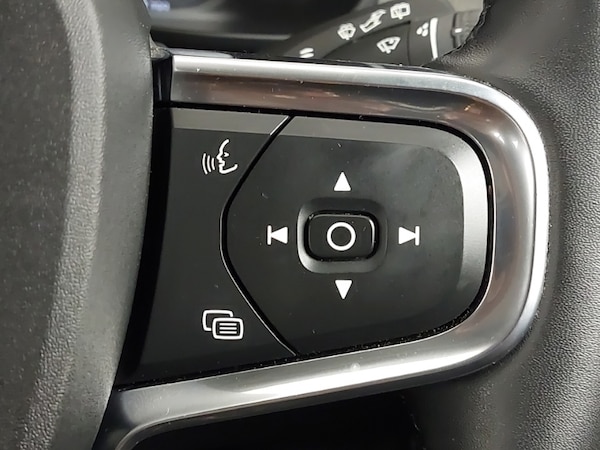 Used Volvo XC40 2022 for sale - 76053207: Photo 16