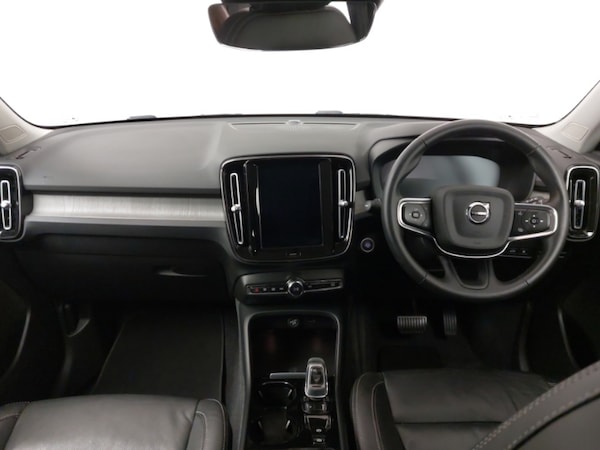 Used Volvo XC40 2022 for sale - 76053207: Photo 2