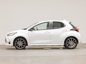Used Toyota Yaris 2023 for sale - 79395582: Photo